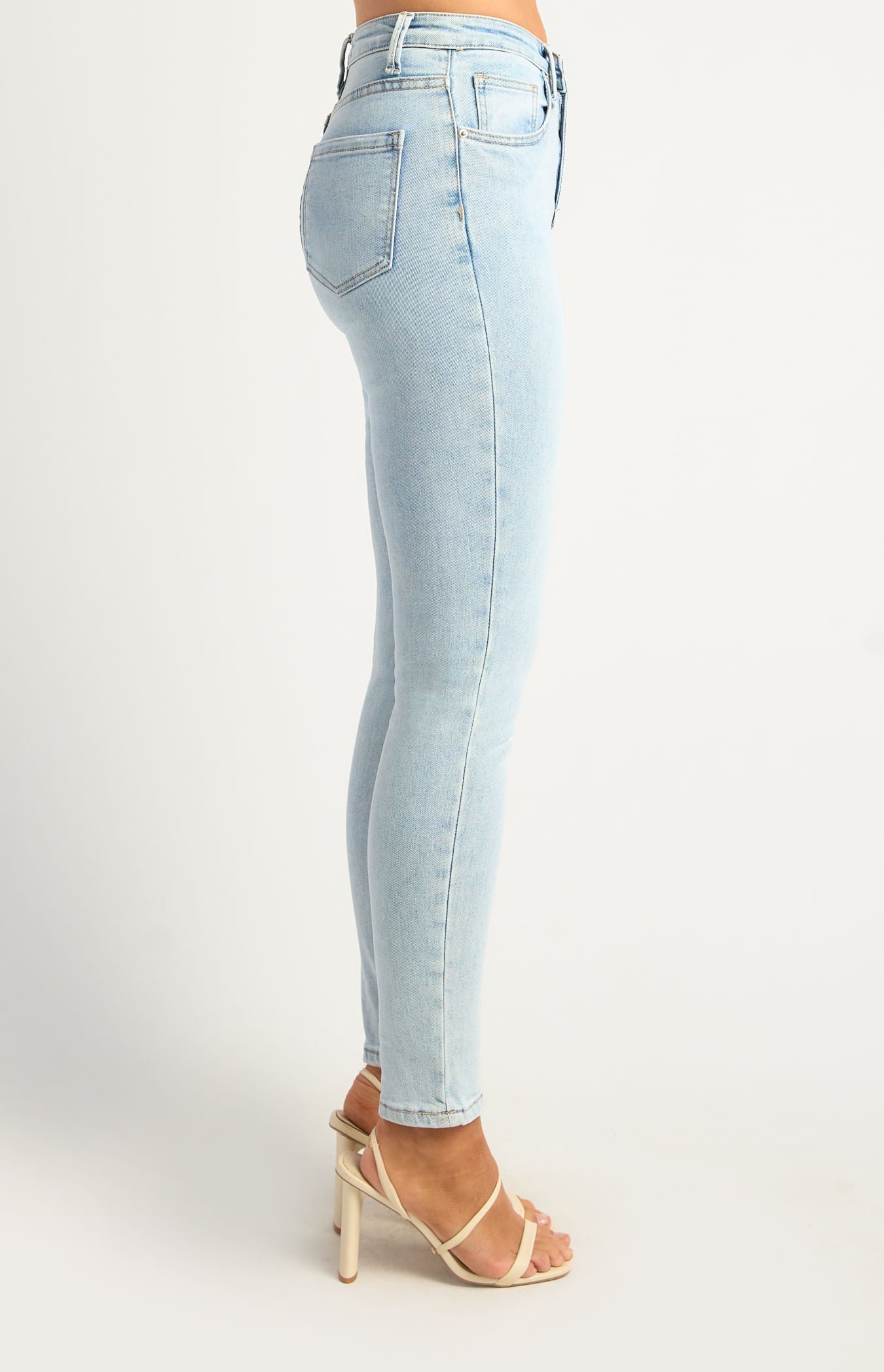 SOGNA SDM148 high-waisted skinny jeans in blue - angled view