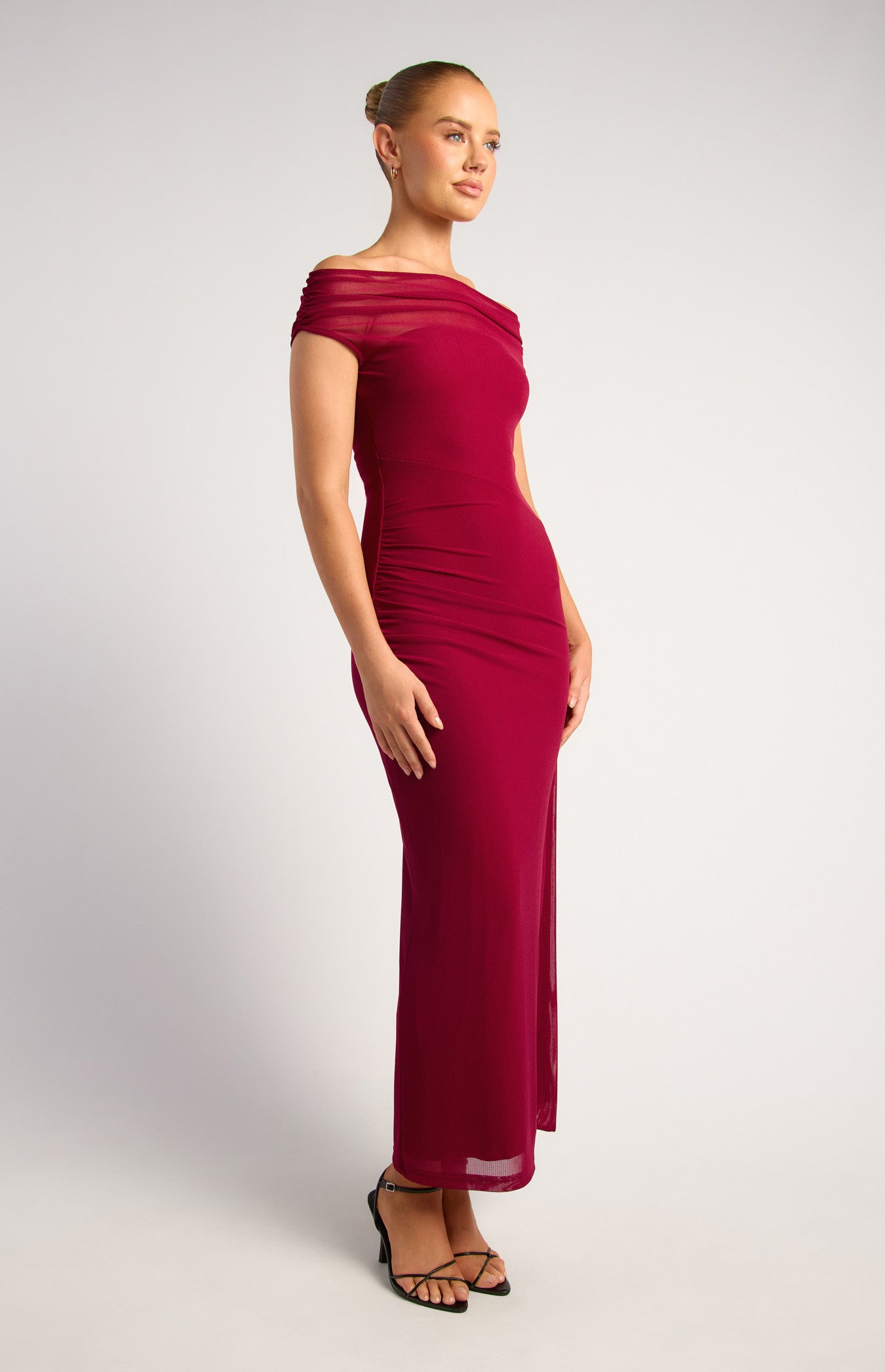 Part Offshouder Dress SDR1846A