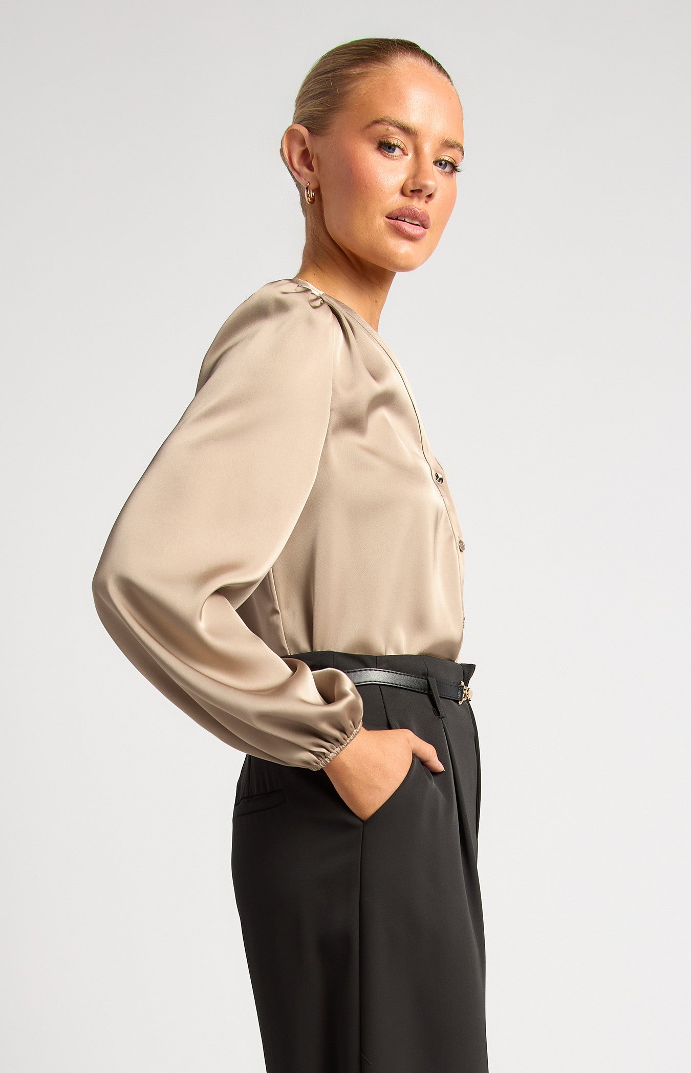 Pleat Shoulder Blouse WTO811B