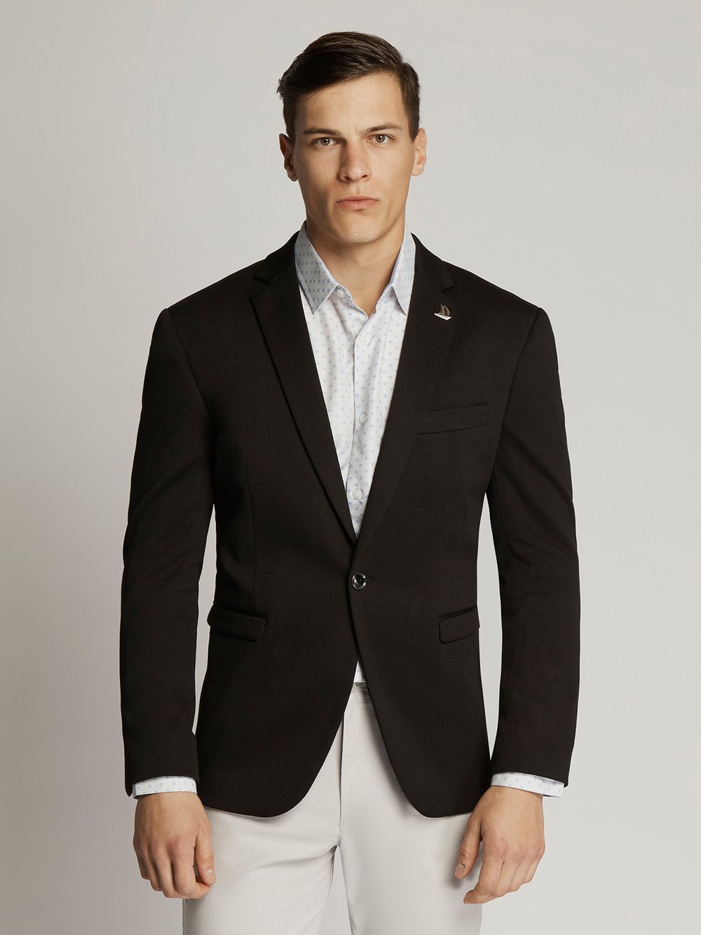 Men's Sports Jacket in black - front detail