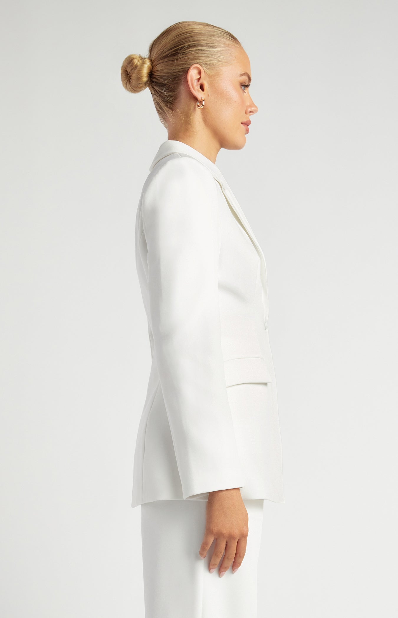 SOGNA women's cinched waist tailored blazer SJT398A in White - image 6