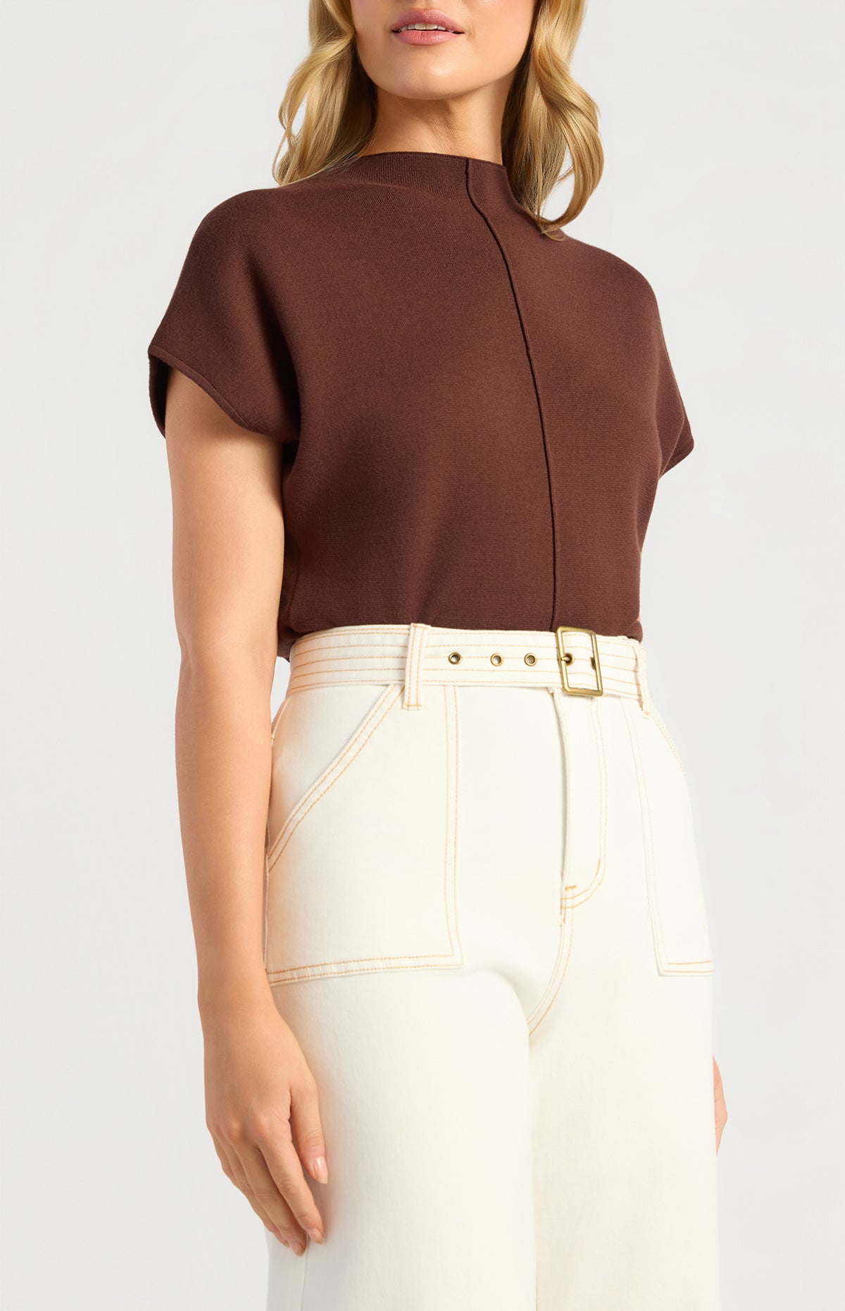 SKN967 chocolate centre-seam knit top, seam detail