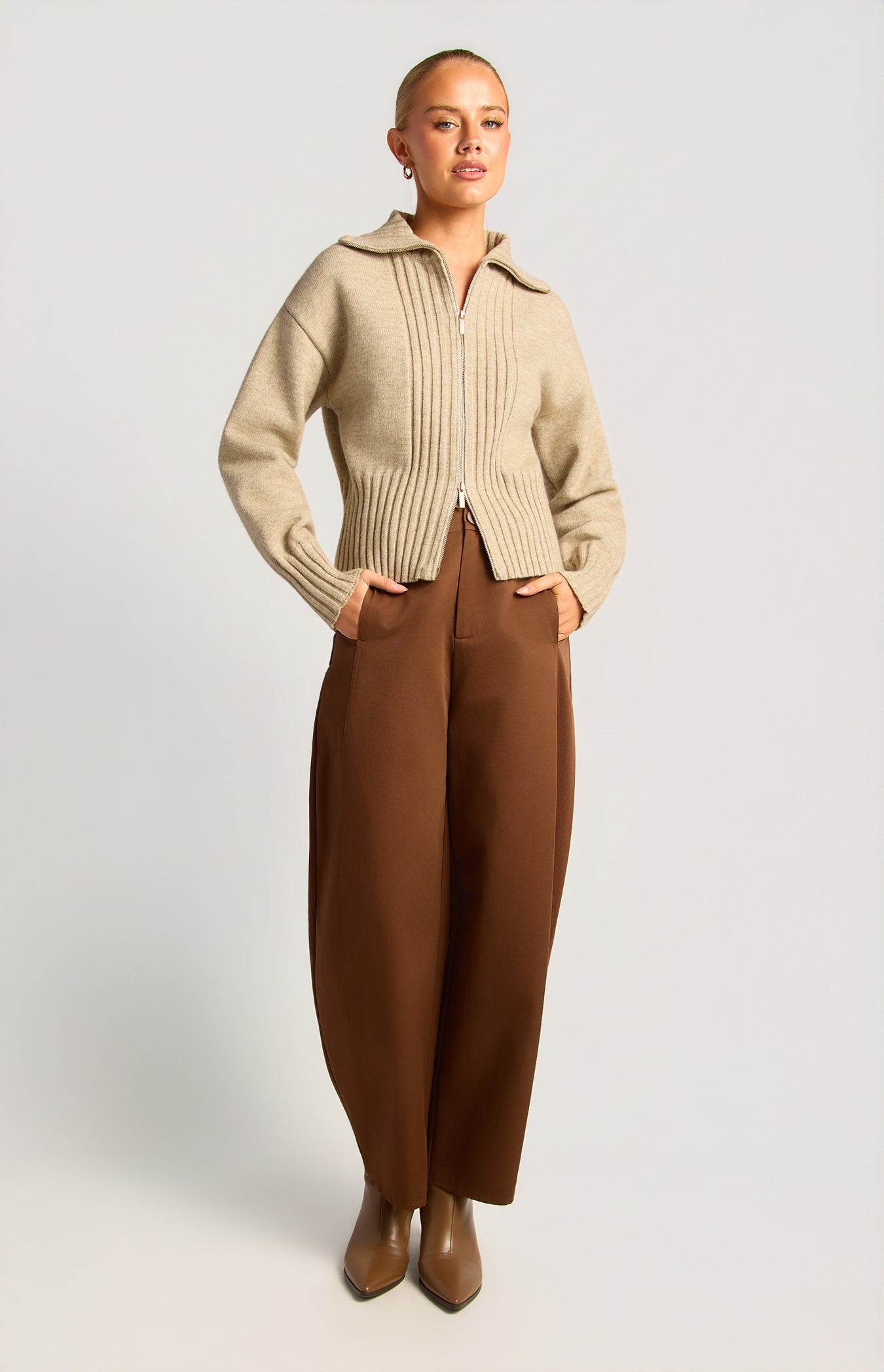 WKN882 Brown Full