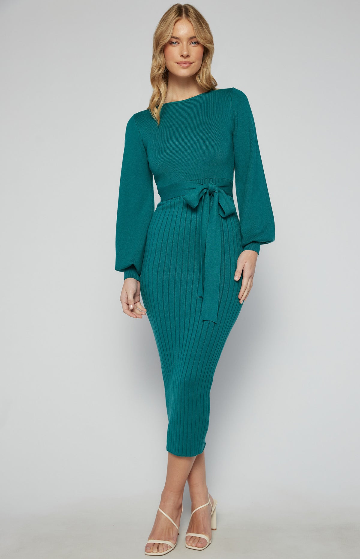 SOGNA COL Boat Neckline Bubble Sleeve AKN823