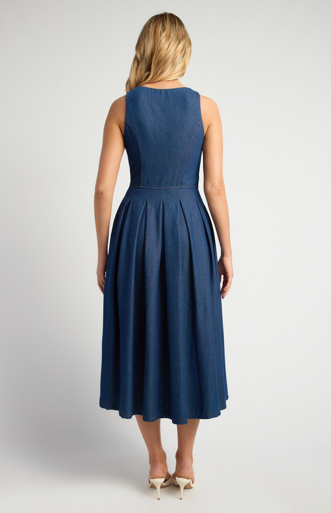 SOGNA COLEmbossed Gold Button Chambray Dress SDR1763A