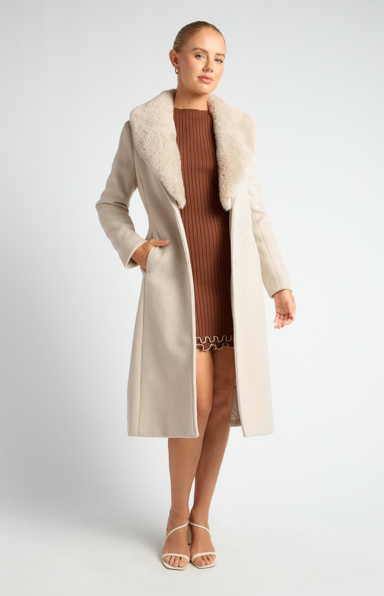 SOGNA COL Detachable Fur Collar Faux Wool Coat SJT405A